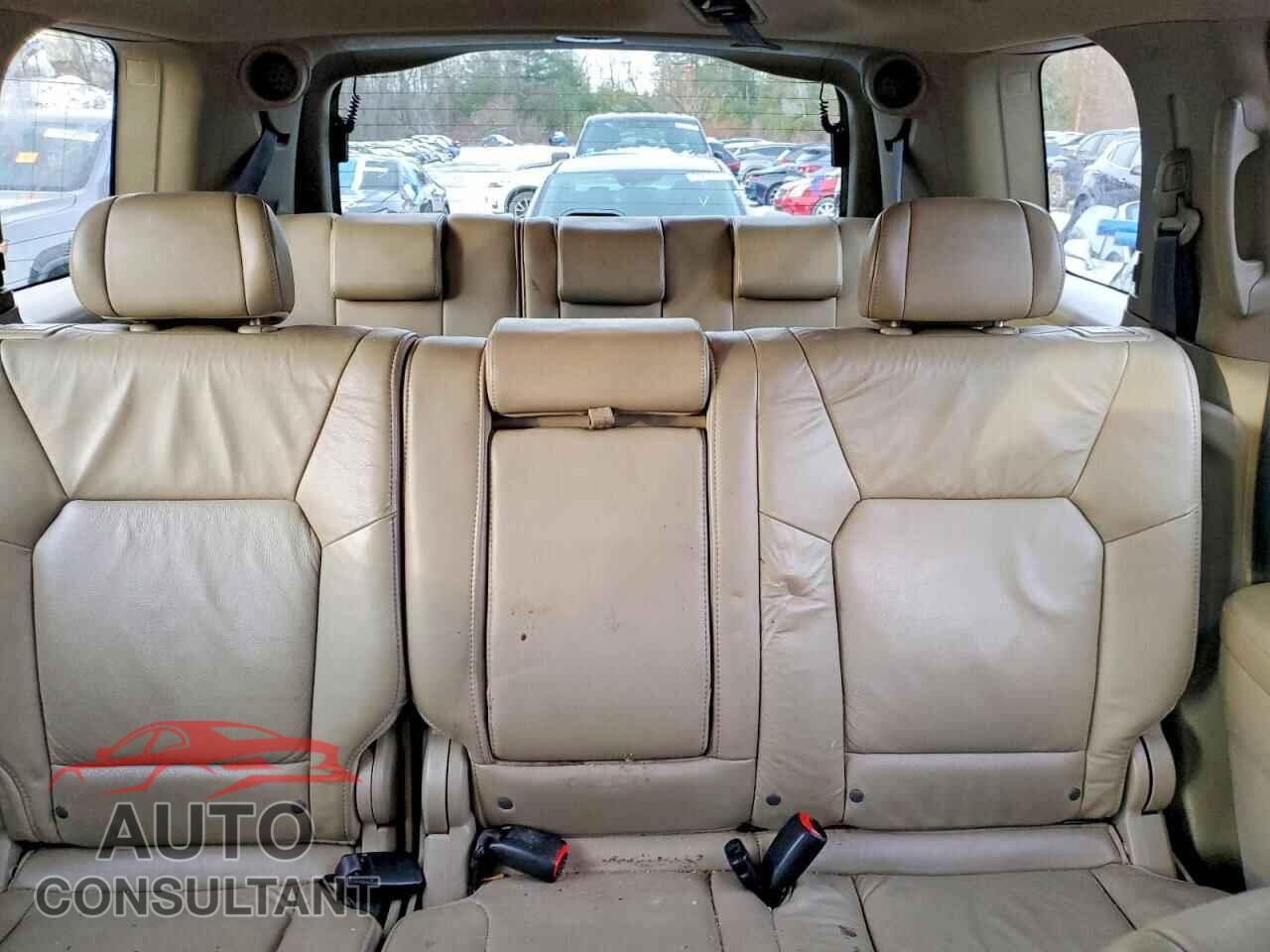 HONDA PILOT 2011 - 5FNYF4H75BB020761