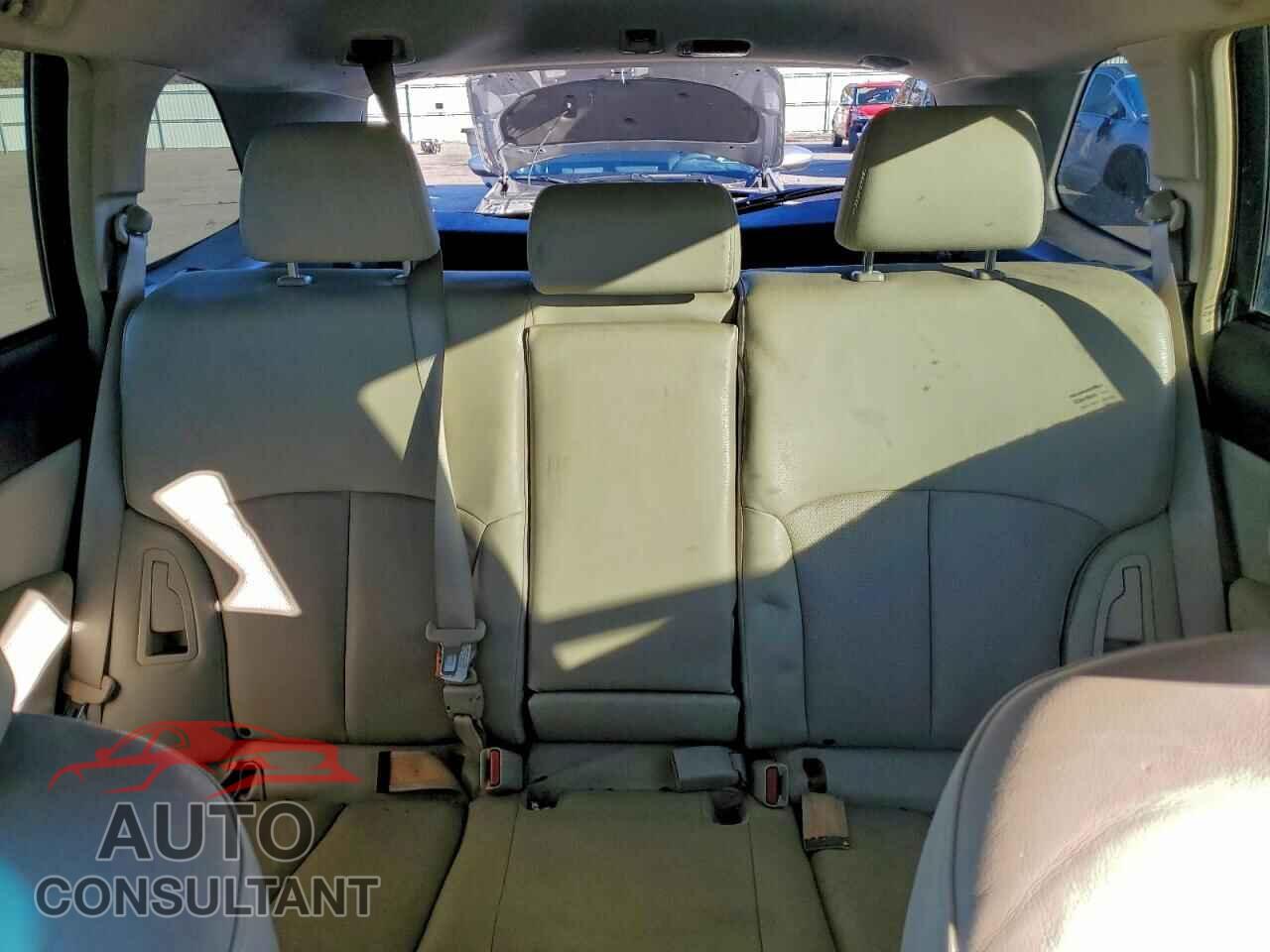 SUBARU OUTBACK 2014 - 4S4BRBLC8E3326646