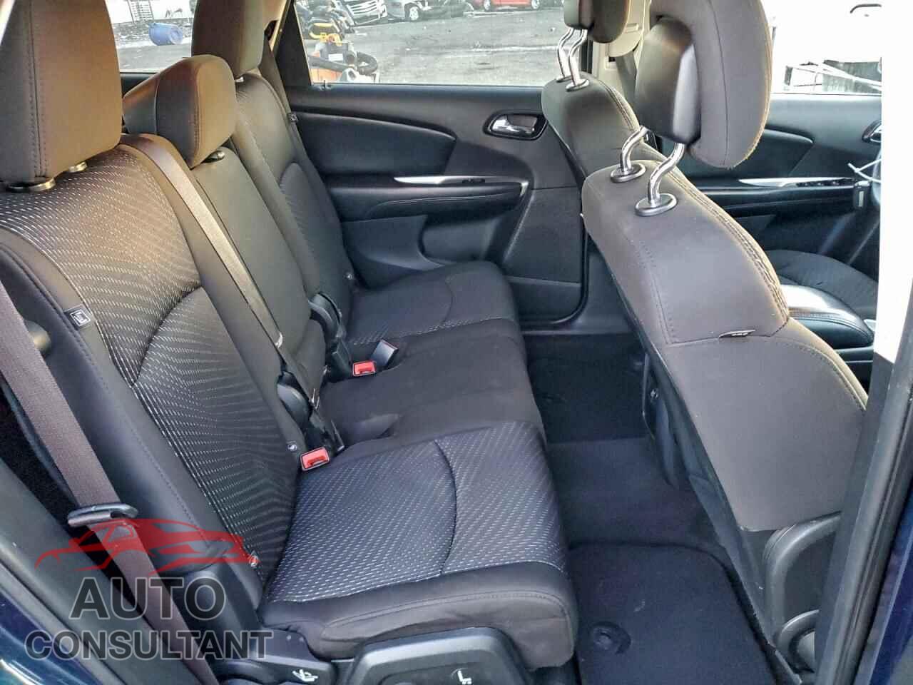 DODGE JOURNEY 2015 - 3C4PDCBG8FT711603