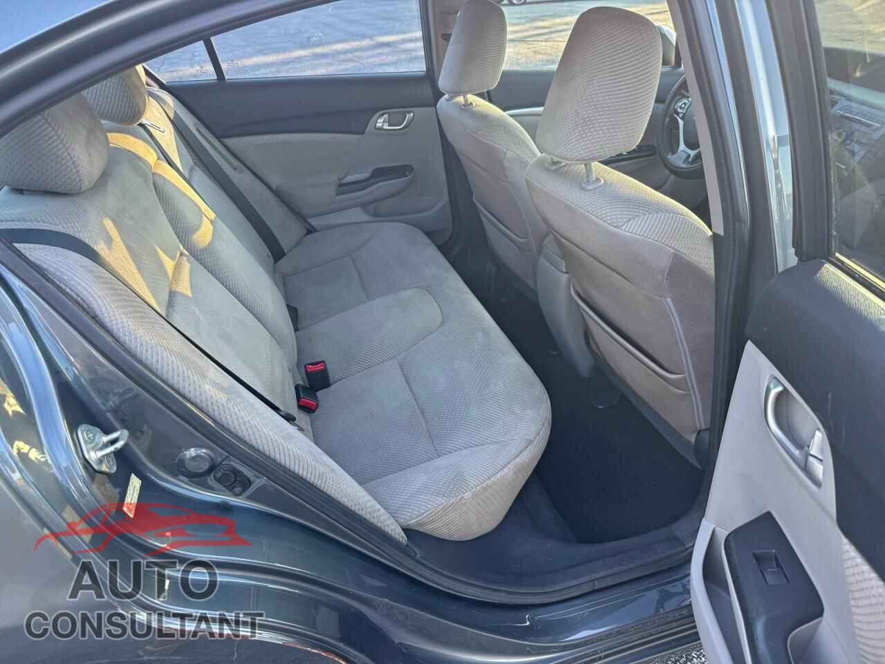 HONDA CIVIC 2013 - 19XFB4F22DE001832