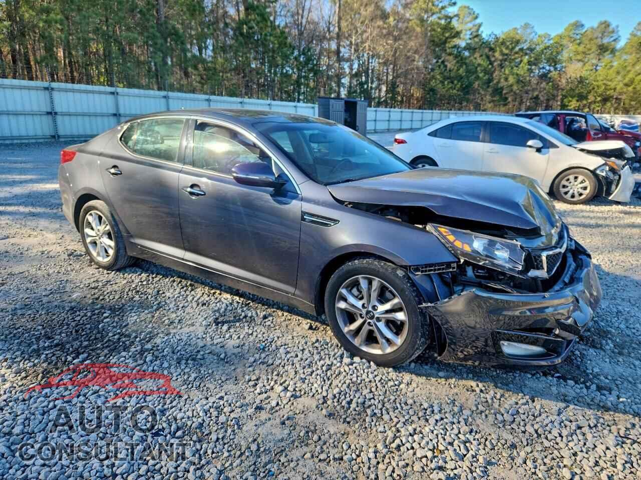 KIA OPTIMA 2011 - KNAGN4A69B5133174