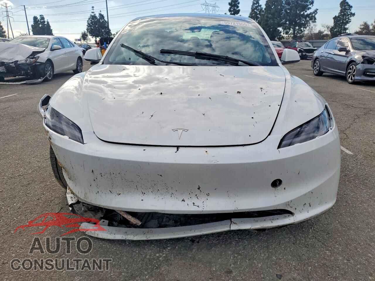 TESLA MODEL 3 2024 - 5YJ3E1EA4RF858690