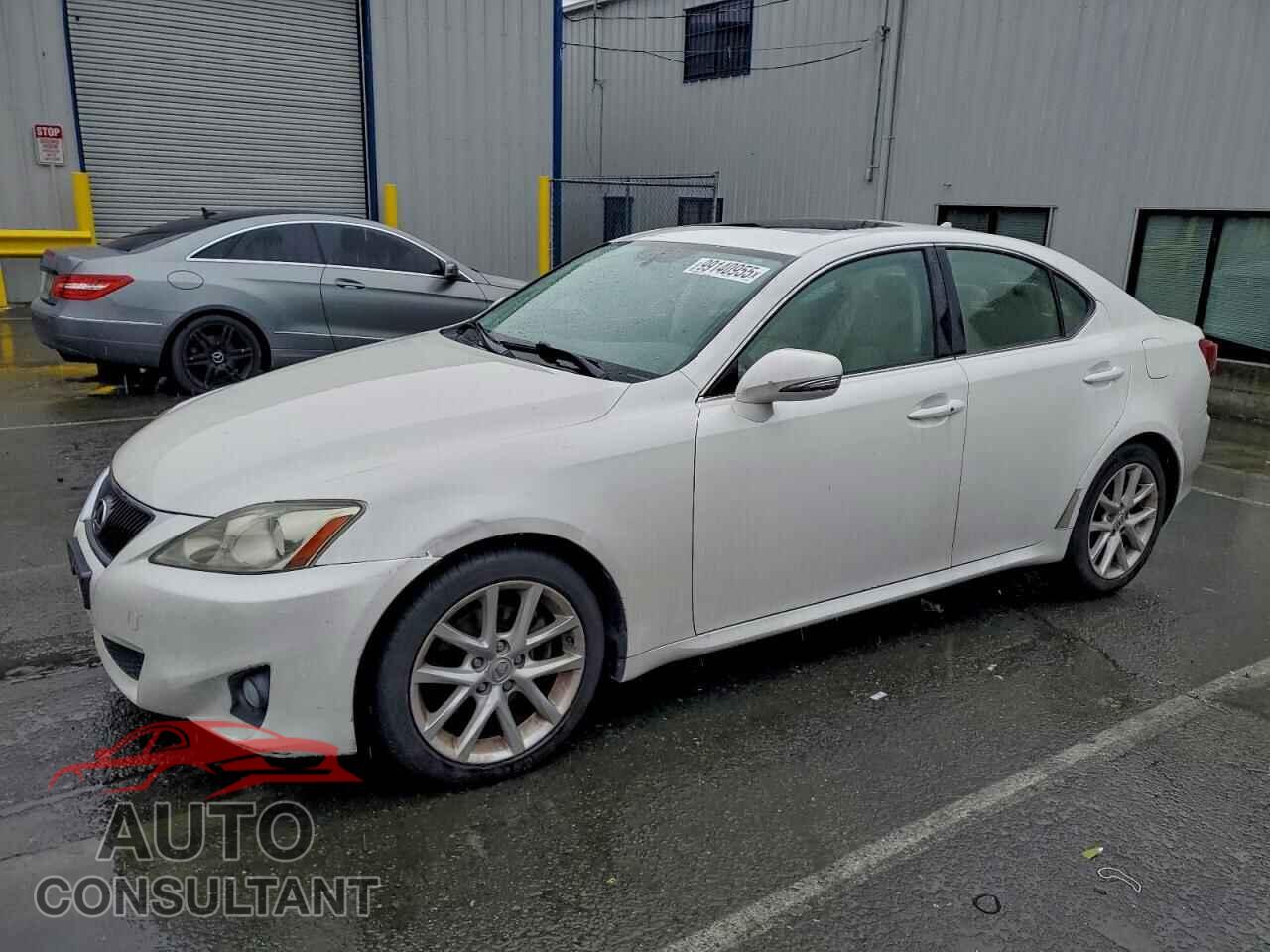 LEXUS IS 2011 - JTHBF5C28B5129609