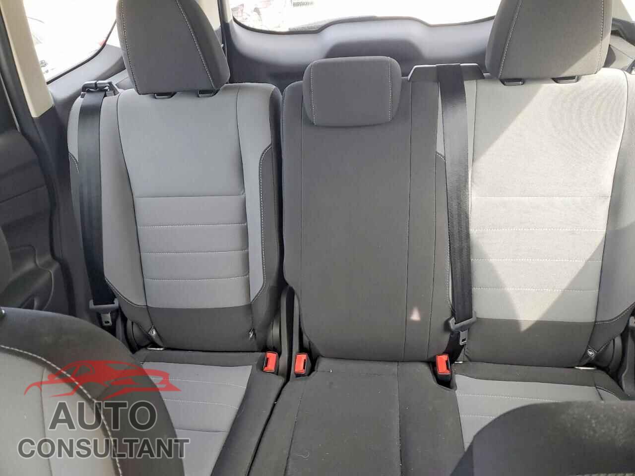 FORD ESCAPE 2017 - 1FMCU0F78HUE12933