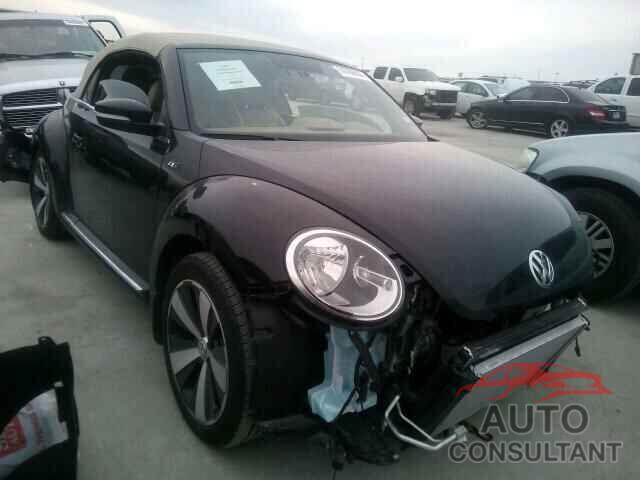 VOLKSWAGEN BEETLE R-L 2015 - 3VW7S7AT7FM801540