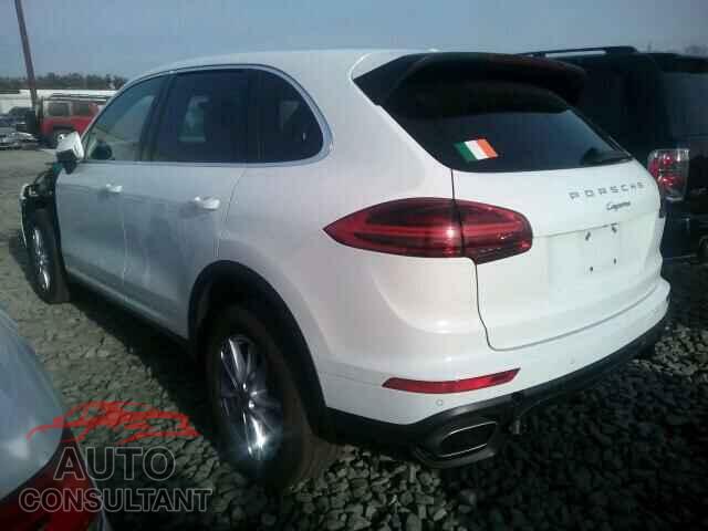PORSCHE CAYENNE 2016 - WP1AA2A25GLA05103