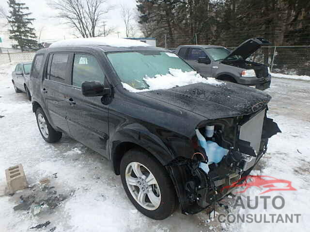 HONDA PILOT 2015 - 5FNYF4H51FB017635