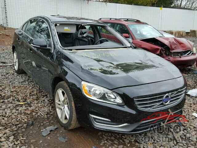 VOLVO S60 2015 - YV1612TB2F1308915