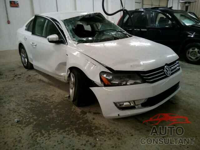 VOLKSWAGEN PASSAT 2015 - 1VWAS7A38FC097615