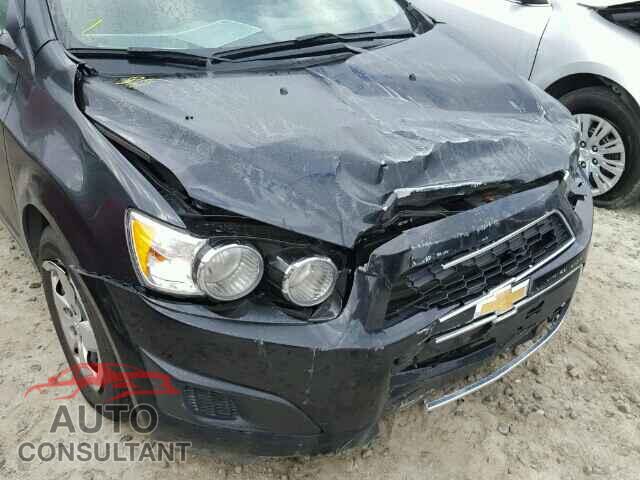 CHEVROLET SONIC 2015 - 1G1JA5SH2F4214077