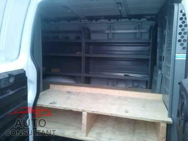 CHEVROLET EXPRESS 2015 - 1GCWGFCF7F1286800