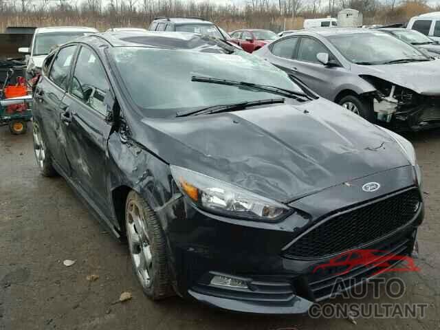 FORD FOCUS 2015 - 1FADP3L96FL230020