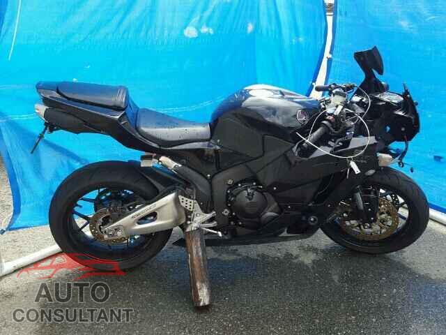 HONDA CBR CYCLE 2015 - JH2PC4017FK800255