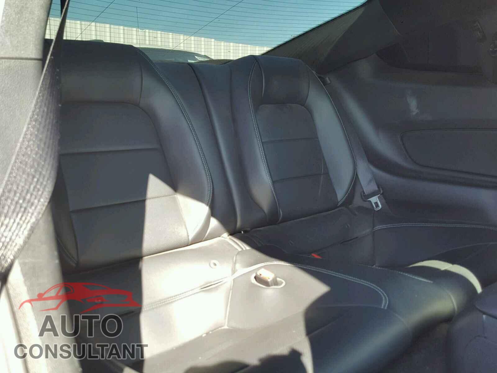 FORD MUSTANG 2015 - 5YFEPMAE4MP185071