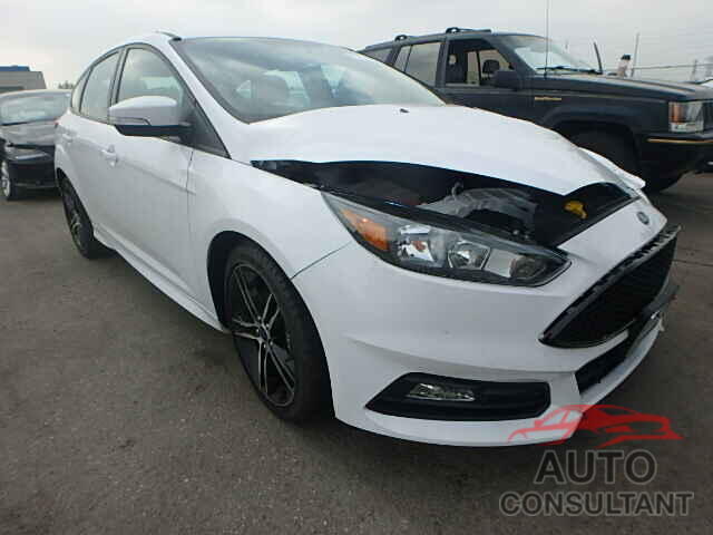 FORD FOCUS 2015 - 1FADP3L94FL287784
