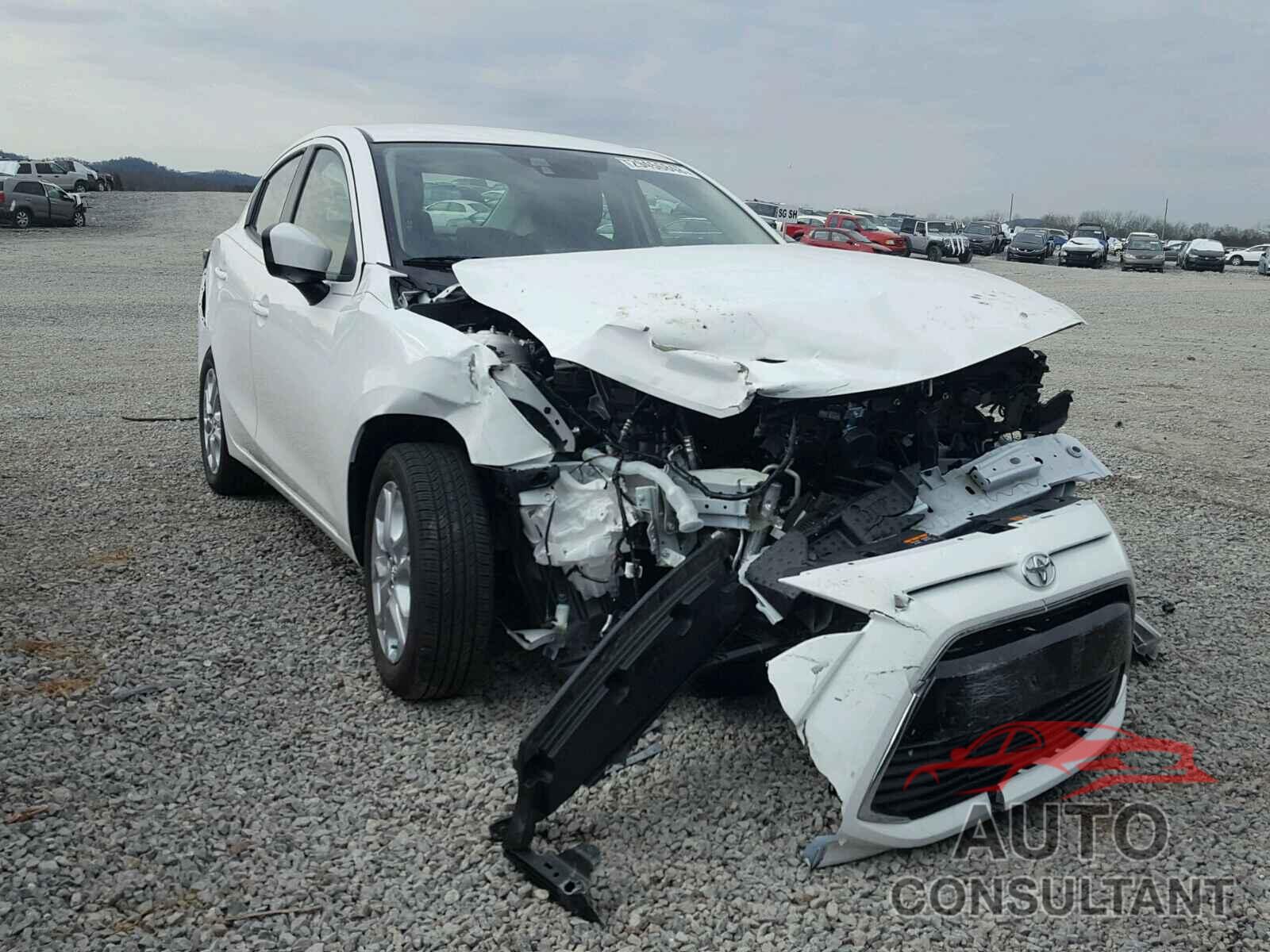 TOYOTA YARIS 2017 - 3MYDLBYV3HY183143