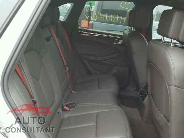PORSCHE MACAN 2015 - WP1AB2A57FLB54389