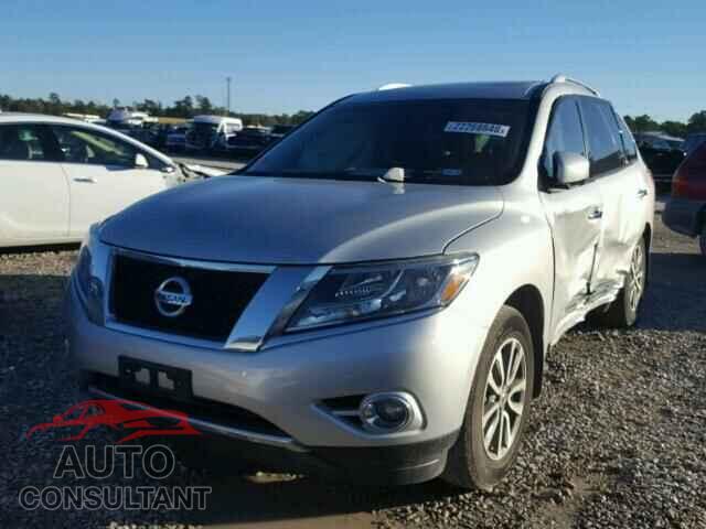 NISSAN PATHFINDER 2015 - 5N1AR2MN1FC621911