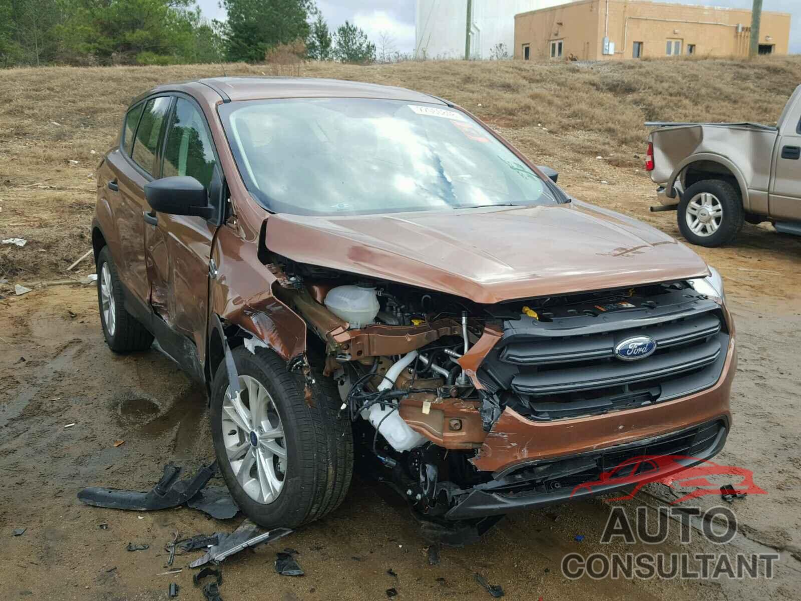 FORD ESCAPE 2017 - 1FMCU0F77HUD15397