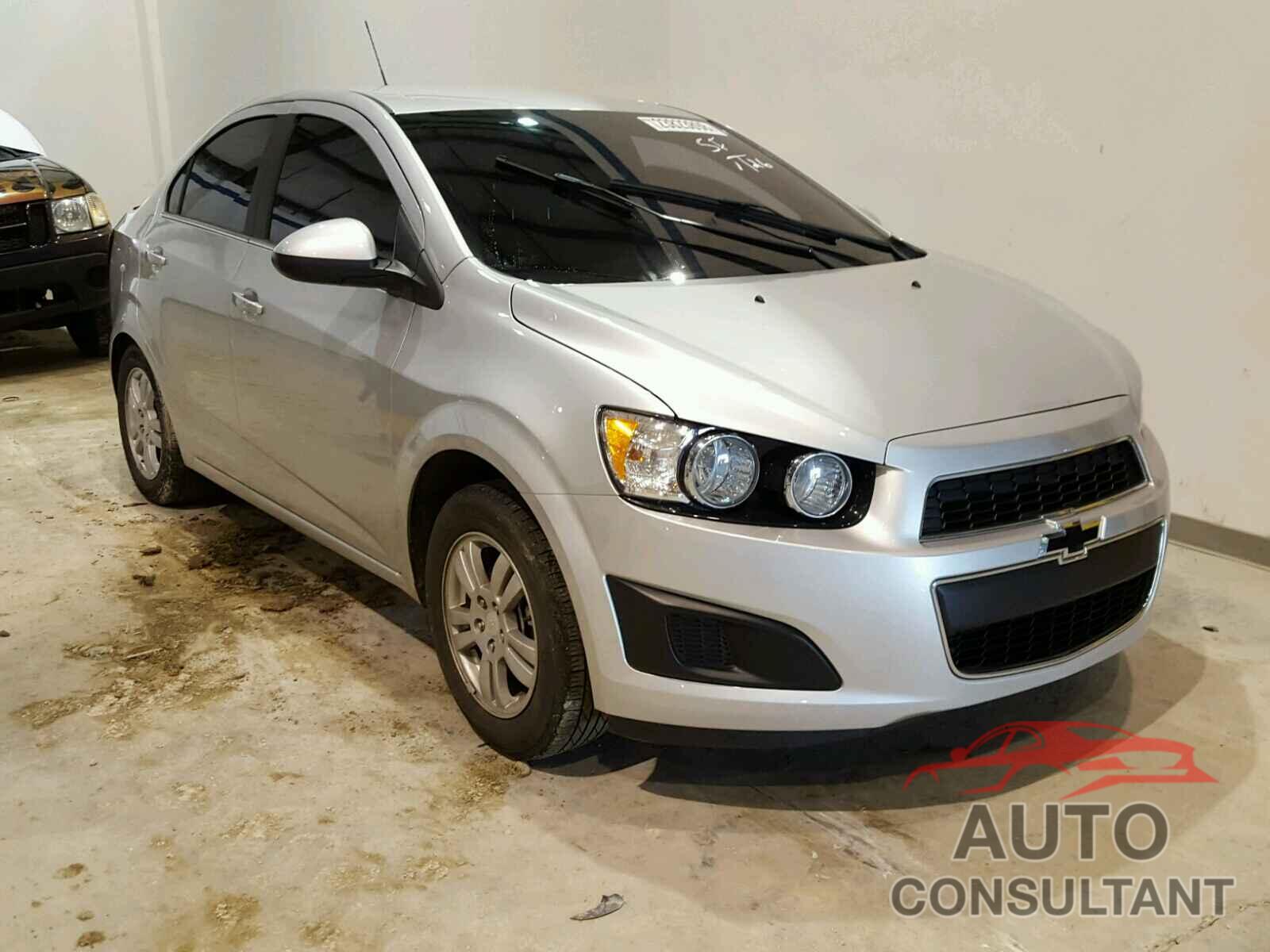 CHEVROLET SONIC 2015 - 1G1JC5SH9F4176079
