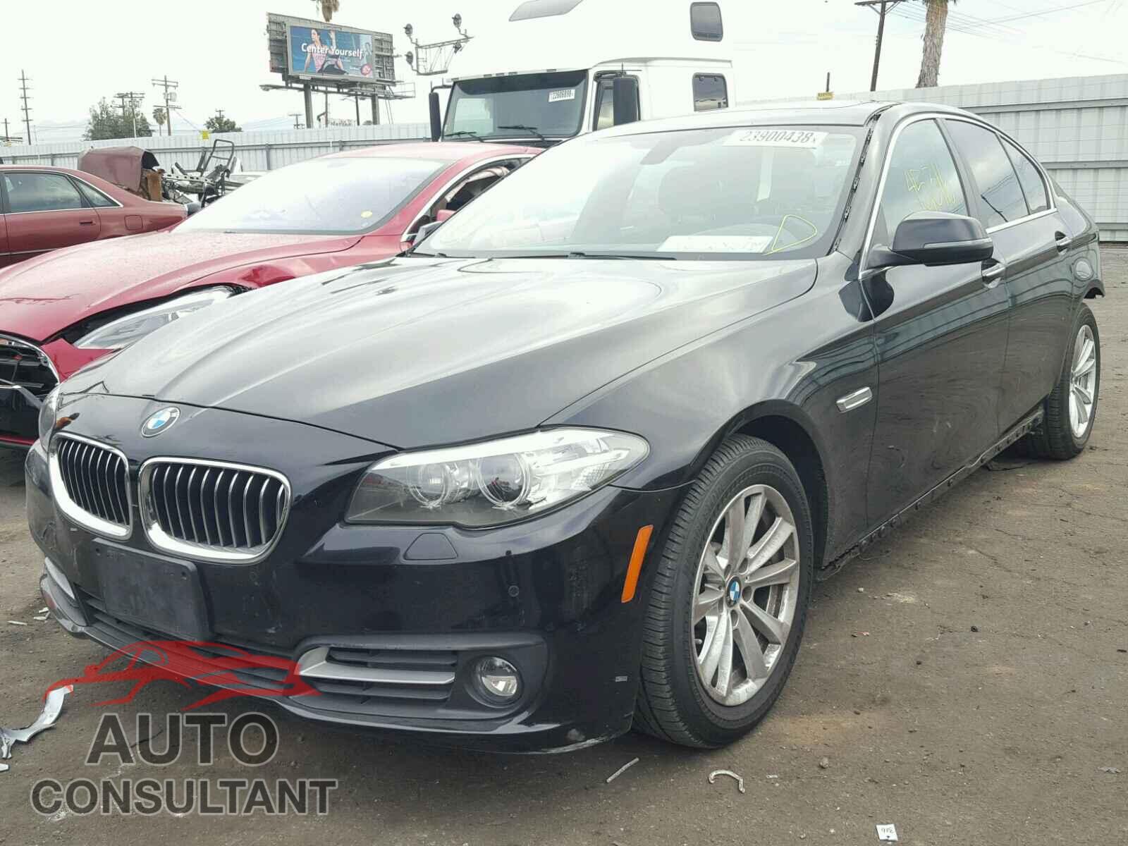 BMW 5 SERIES 2015 - WBA5A5C57FD513722
