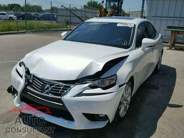 LEXUS IS250 2015 - JTHBF1D20F5057348