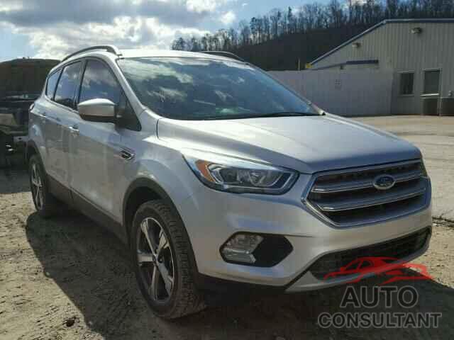FORD ESCAPE 2017 - 1FMCU9G99HUA78366