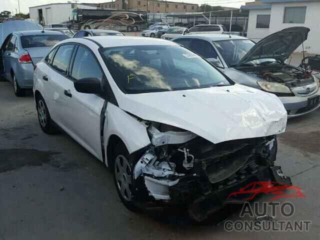 FORD FOCUS 2015 - 1FADP3E20FL313572