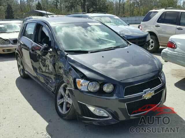 CHEVROLET SONIC 2015 - 1G1JG6SB1F4133913