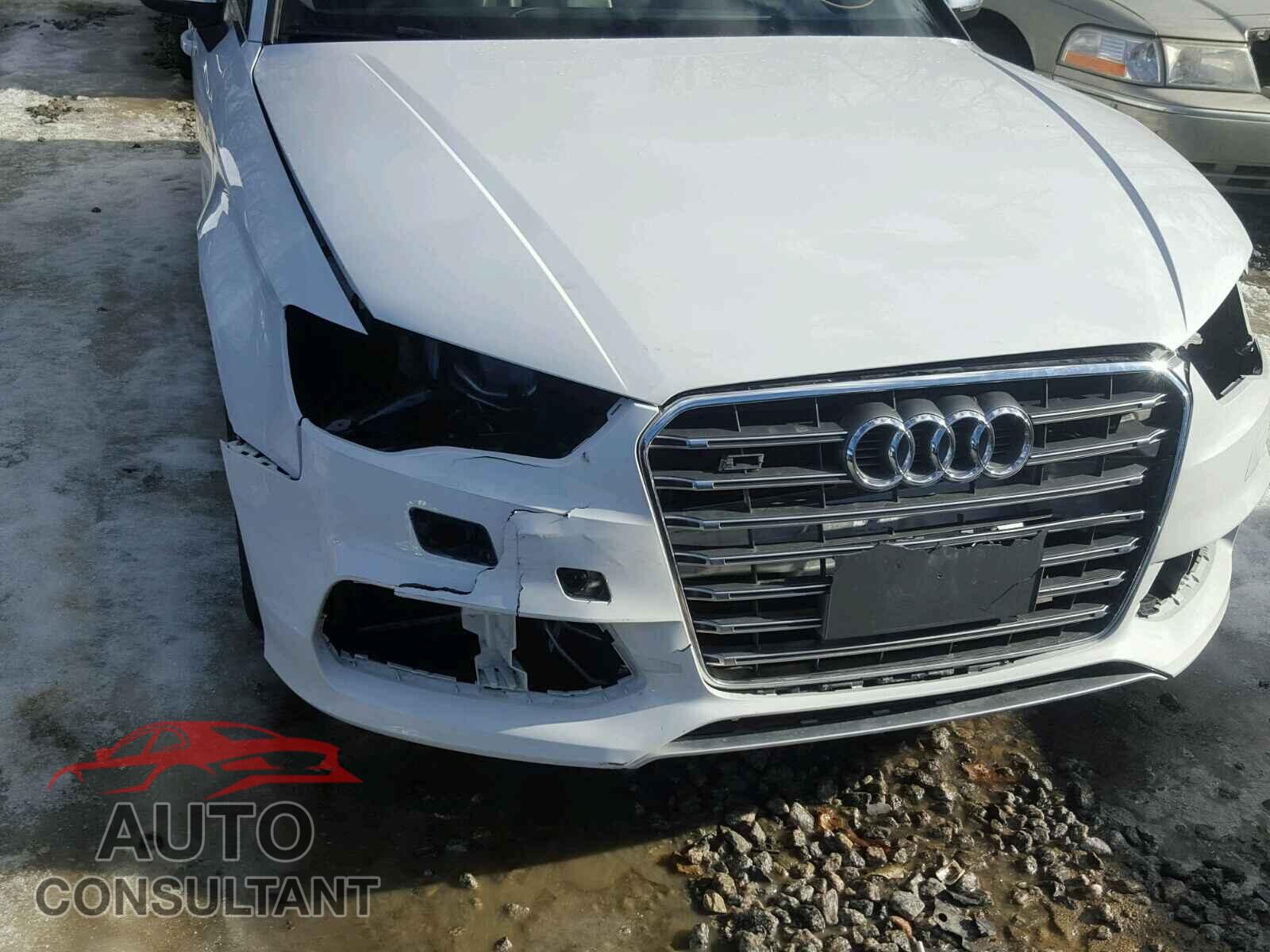 AUDI S3 2015 - WAUBFGFF0F1077687