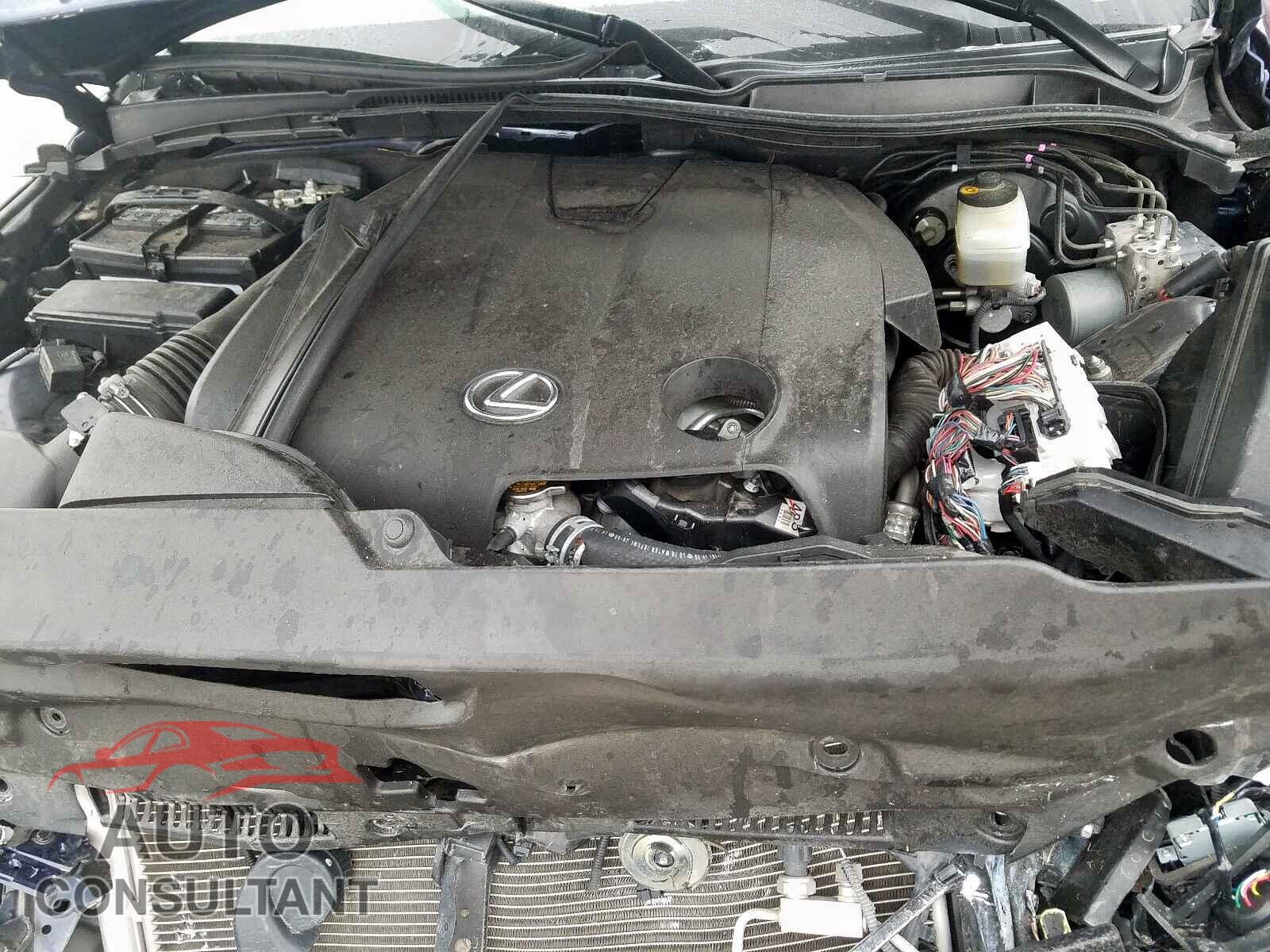 LEXUS IS 2014 - JTHBF1D24E5011715