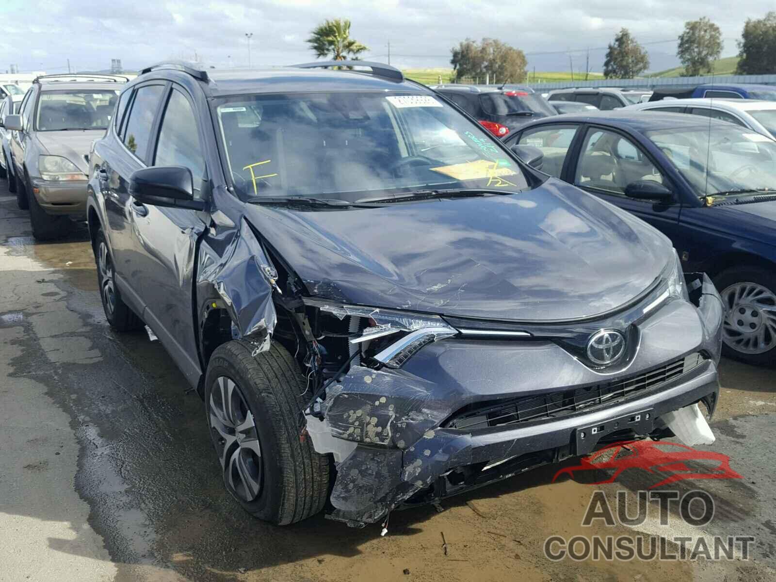 TOYOTA RAV4 2018 - JTMBFREV7JJ177883