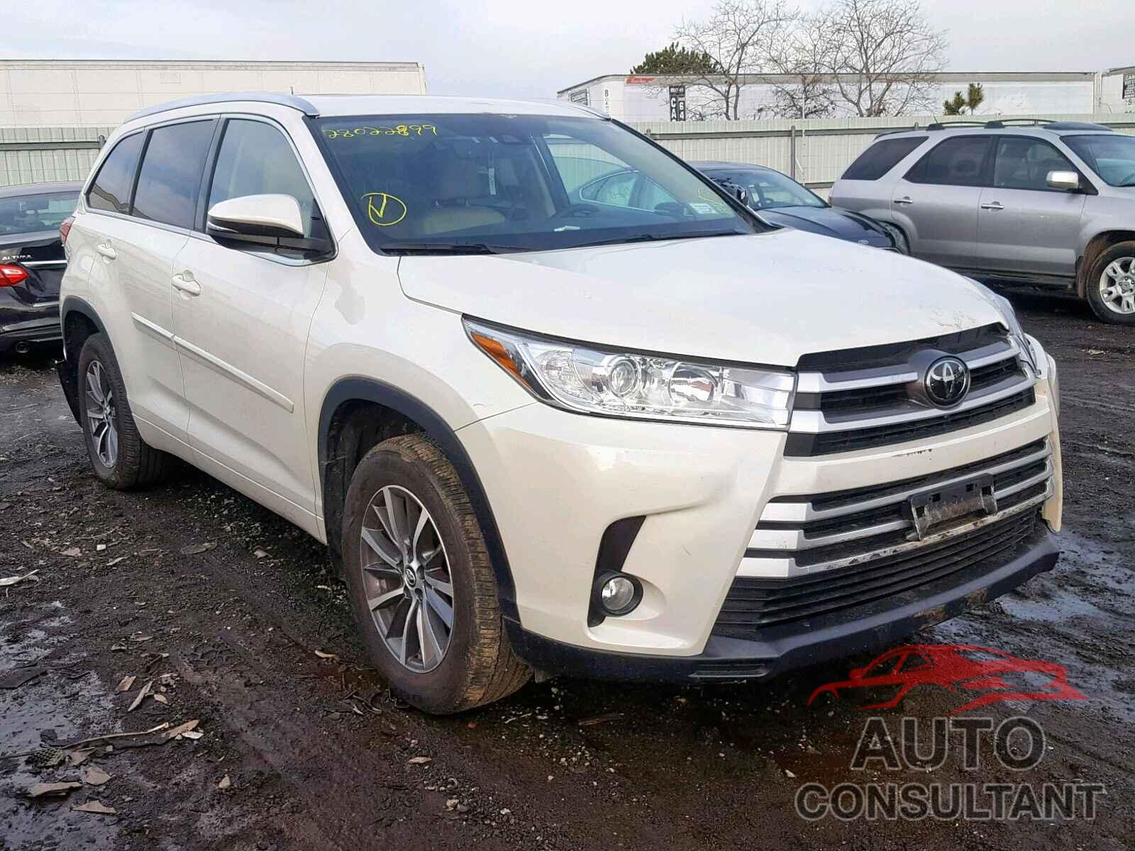 TOYOTA HIGHLANDER 2018 - 5TDJZRFH8JS533207