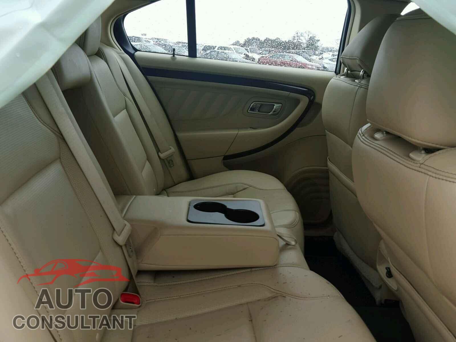 FORD TAURUS 2015 - 1FAHP2F82FG171653