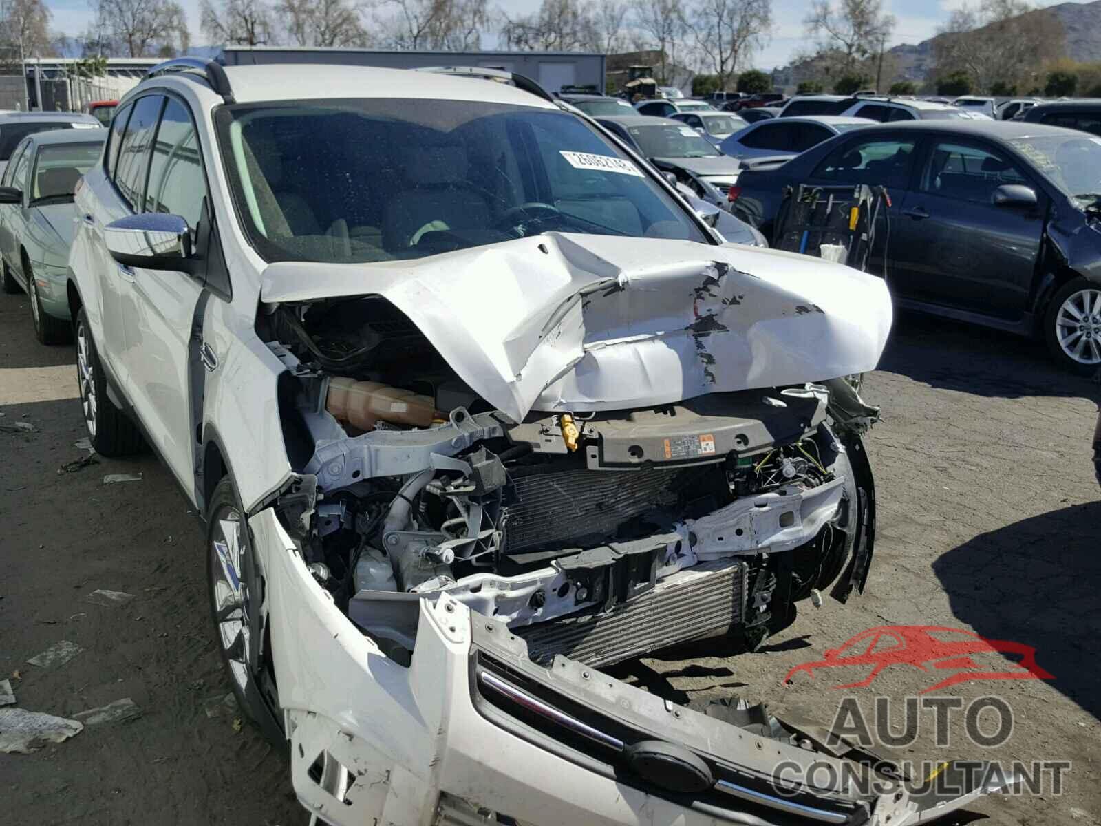 FORD ESCAPE 2016 - 1FMCU0G98GUC28056