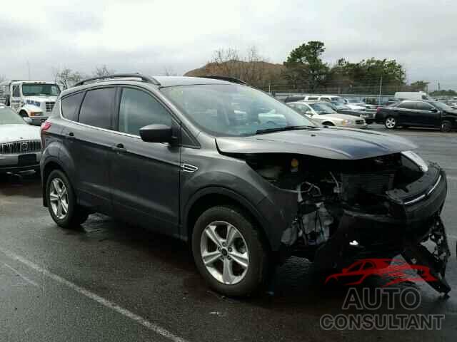 FORD ESCAPE 2015 - 1FMCU9GX3FUC84696