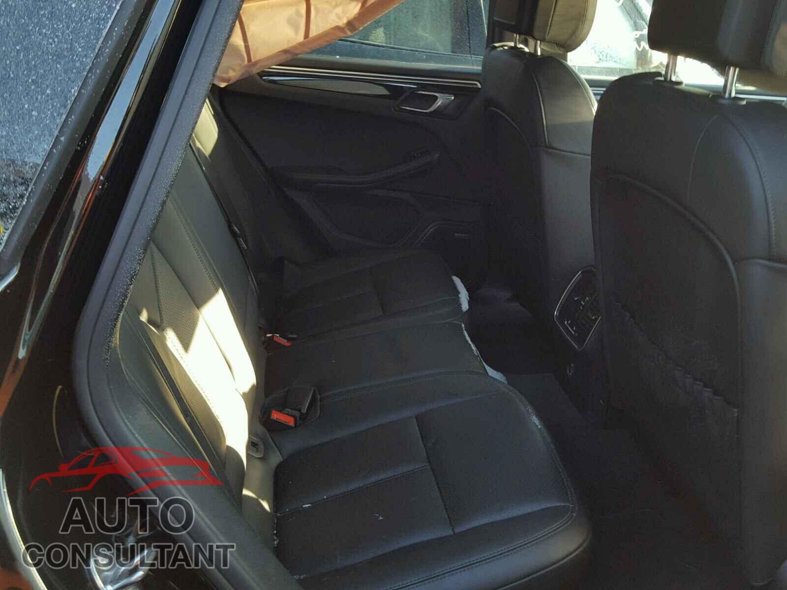 PORSCHE MACAN 2017 - WP1AA2A58HLB81834