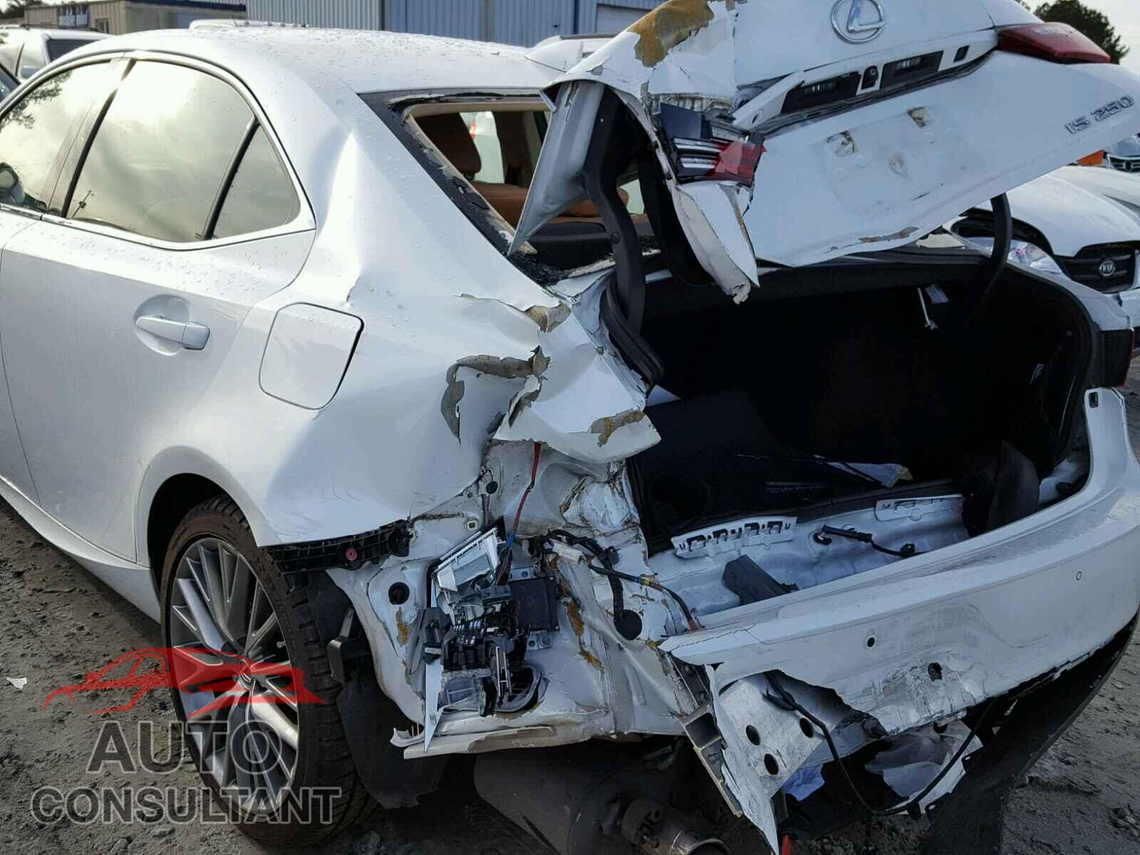 LEXUS IS250 2015 - JTHBF1D26F5057855