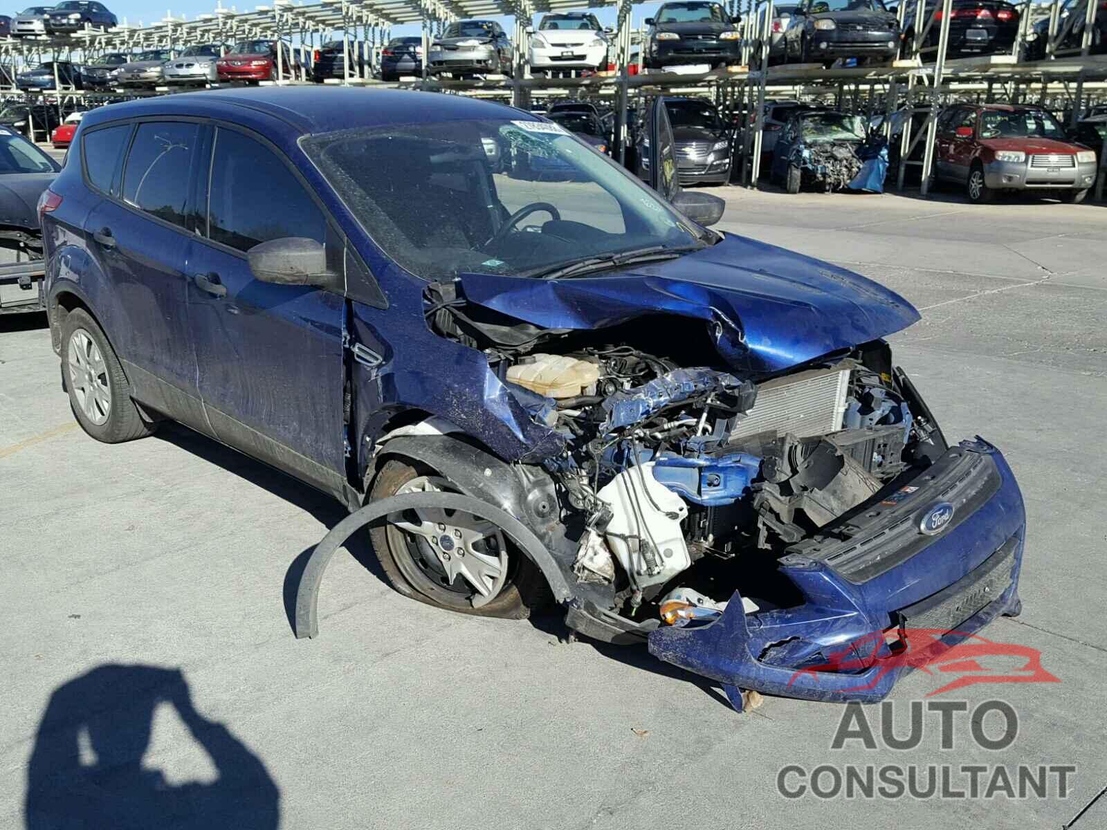 FORD ESCAPE 2015 - 1FMCU0F71FUA62123