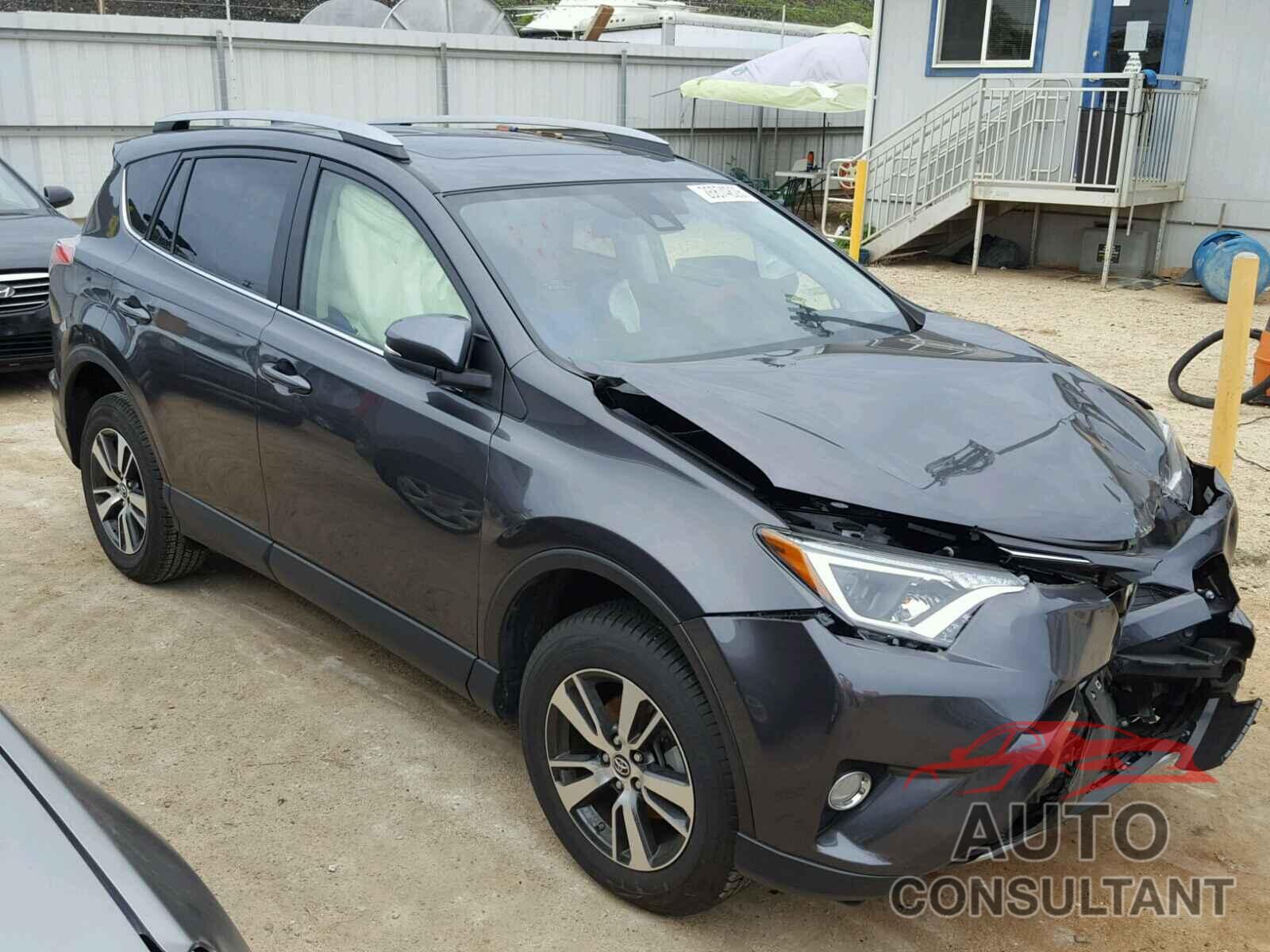 TOYOTA RAV4 2017 - JTMWFREV2HJ121474