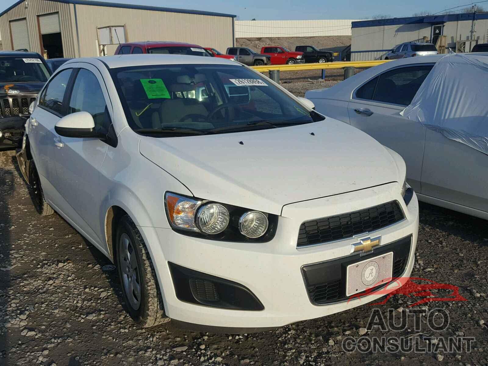 CHEVROLET SONIC 2016 - 1G1JA5SH9G4108954