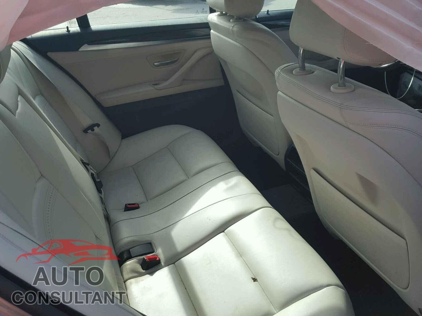 BMW 5 SERIES 2015 - WBA5A5C53FD524457