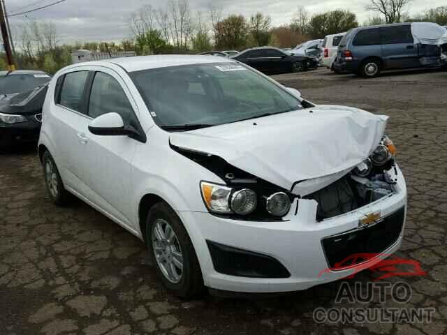 CHEVROLET SONIC 2016 - 1G1JC6SHXG4151179