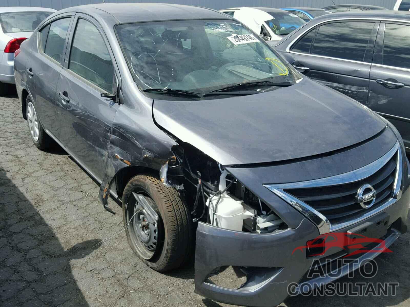 NISSAN VERSA 2017 - 3N1CN7AP1HL869291