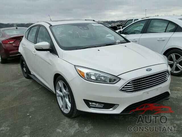 FORD FOCUS 2015 - 1FADP3N24FL374813