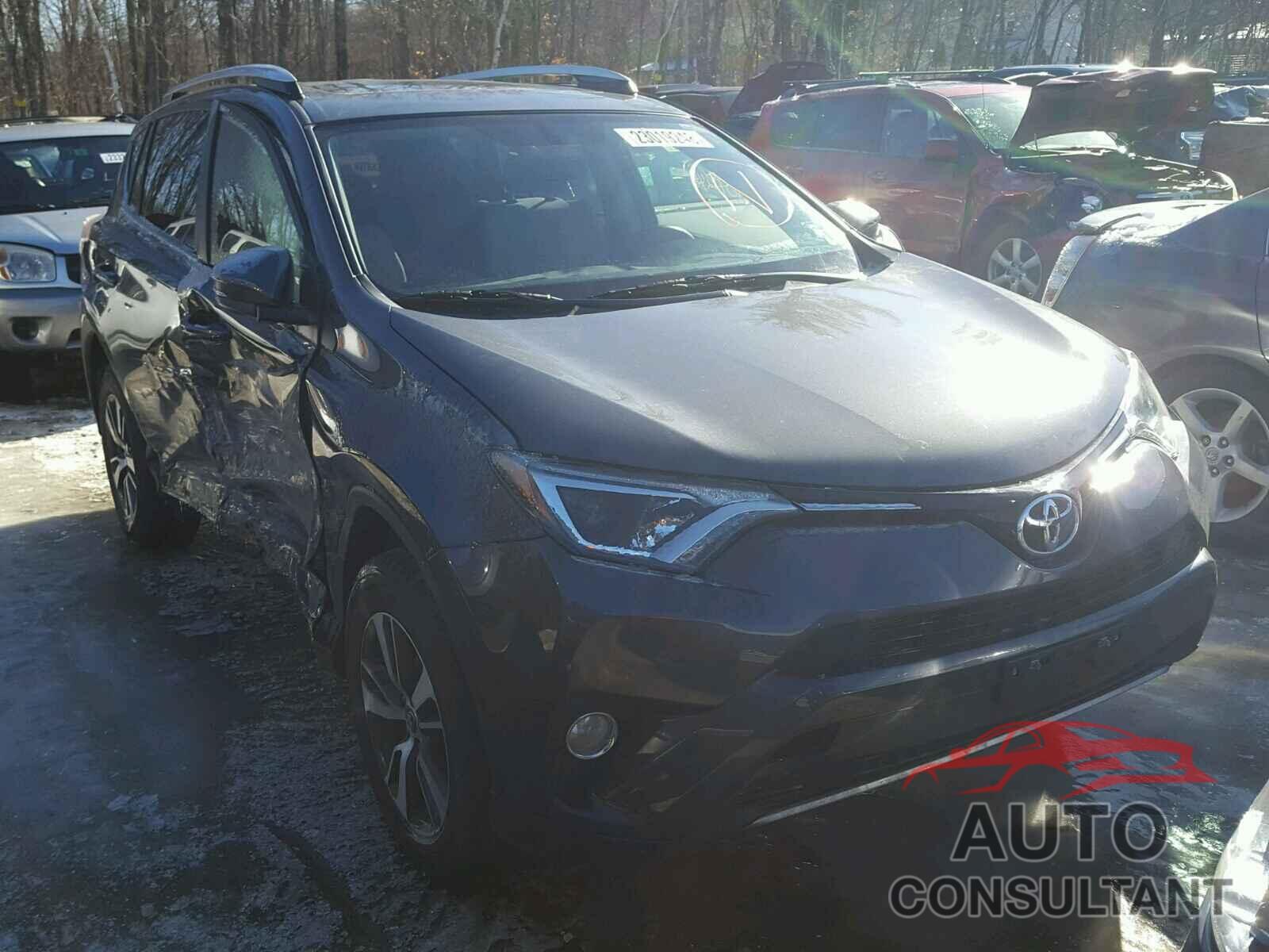 TOYOTA RAV4 2016 - JTMRFREV5GJ079779