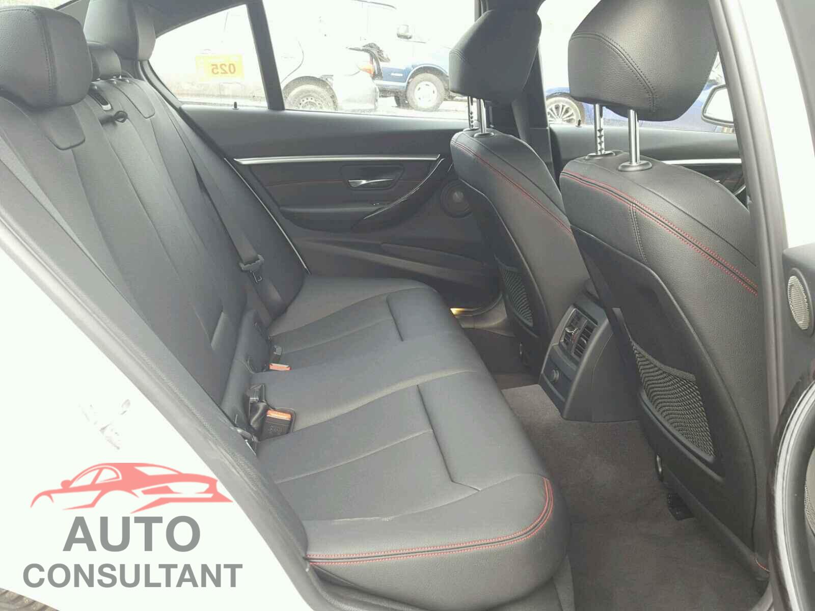 BMW 3 SERIES 2016 - WBA8E3G5XGNU05445