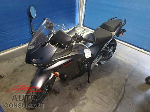 HONDA CBR CYCLE 2015 - MLHPC4464F5200352