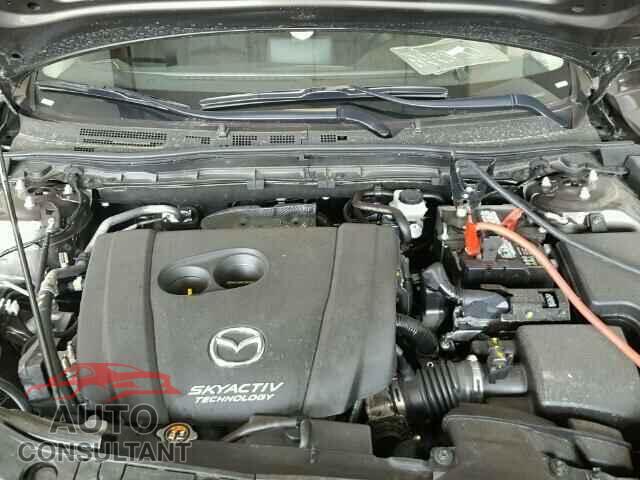 MAZDA 3 2017 - 3MZBN1V76HM106156