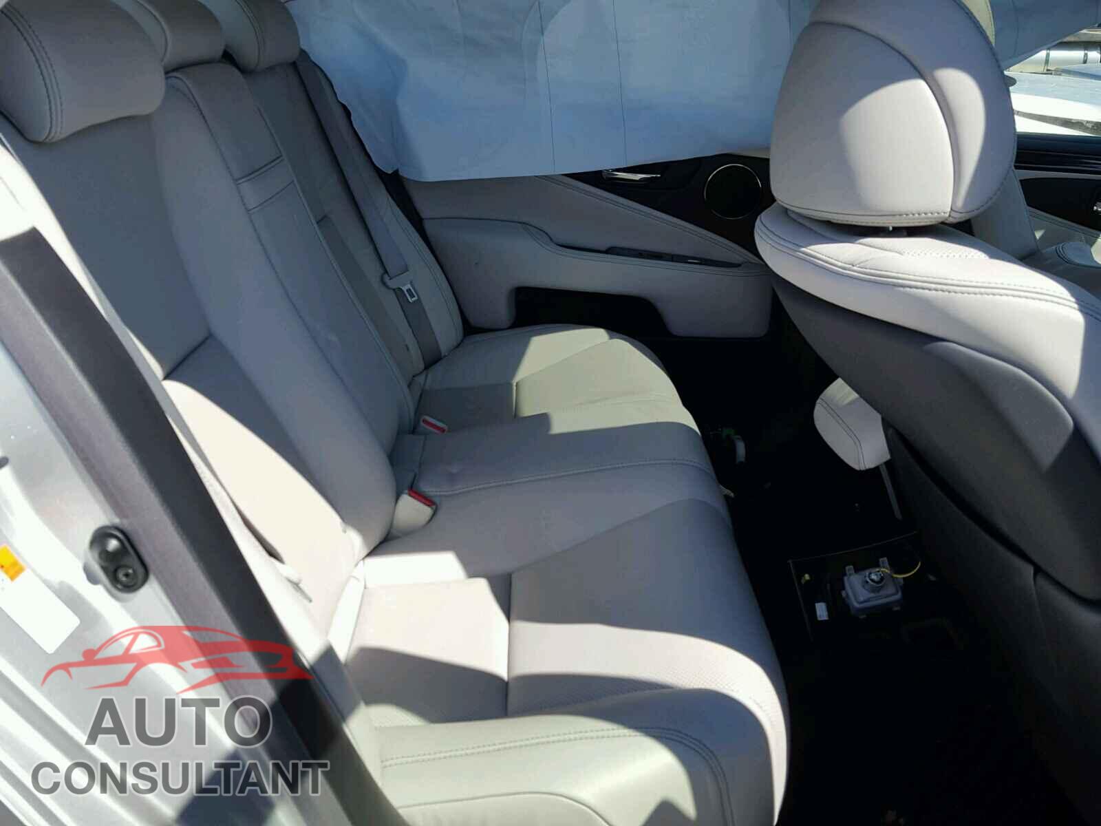 LEXUS LS460 2017 - JTHBL5EF4H5146019